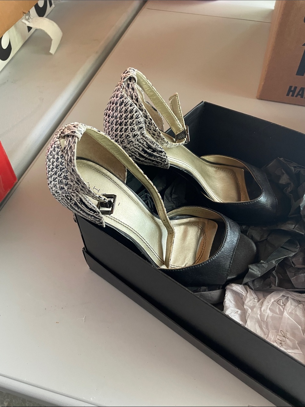 Tahari Shoes